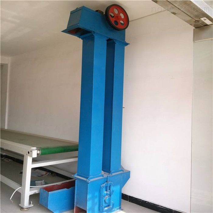 如何垂直振動提升機的側隙現象？